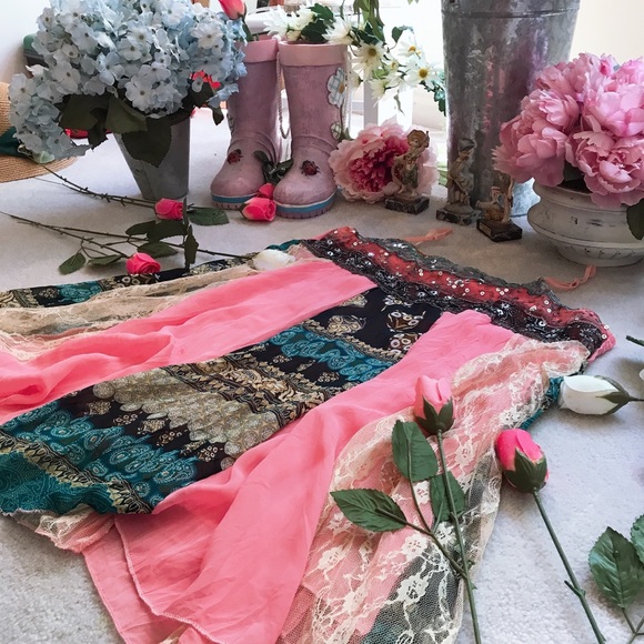 Very Pretty Top - Picture 5 of 12